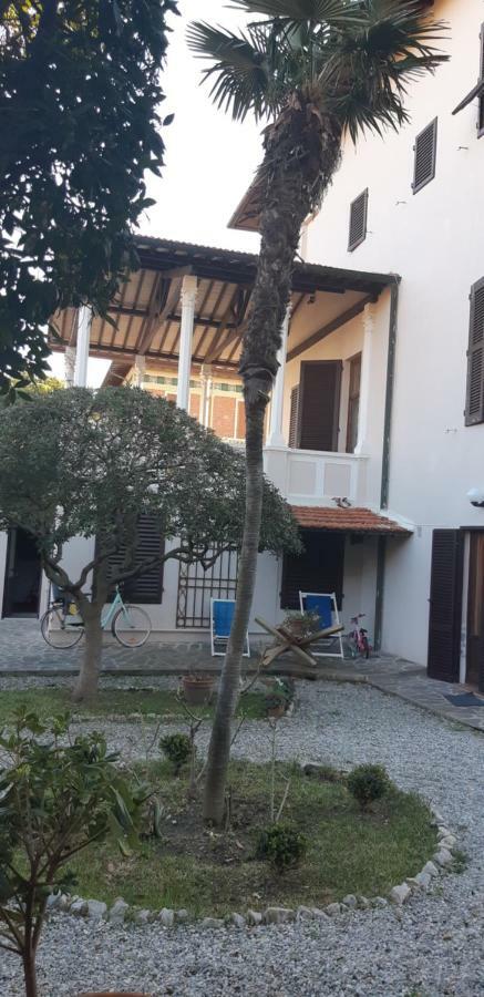 Villa Salvini Marina Di Pisa Eksteriør billede